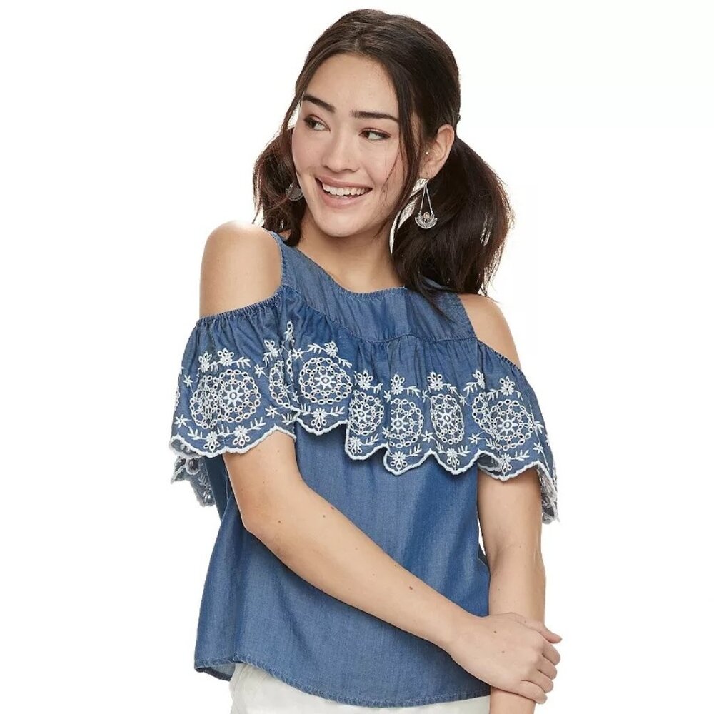 SO Ruffle Cold Shoulder Top Size Small Embroidered Eyelet Chambray Blue Boho NEW